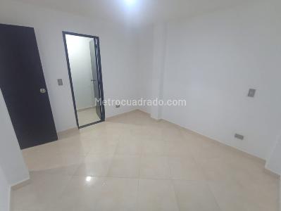Apartamento en arriendo en La America, Medellín · foto 13 de 17