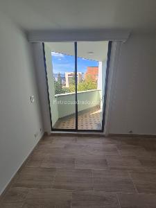 Apartamento de 2 alcobas en arriendo en El Poblado, Medellín, 70 m² · foto 3 de 11