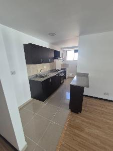 Apartamento de 3 alcobas en arriendo en Los Balsos, Medellín, 92 m² · foto 3 de 16