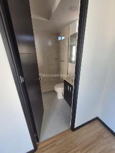 Apartamento de 3 alcobas en arriendo en Los Balsos, Medellín, 92 m² · foto 15 de 16