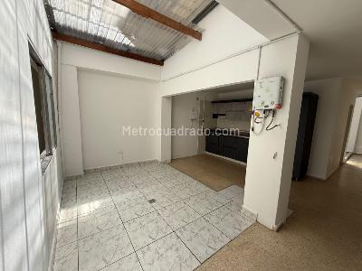 Casa de 3 alcobas en arriendo en Los Pinos, Medellín, 190 m² · foto 7 de 17