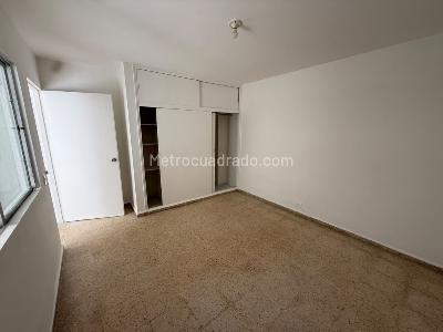 Casa de 3 alcobas en arriendo en Los Pinos, Medellín, 190 m² · foto 12 de 17