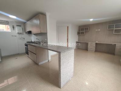 Apartaestudio en arriendo en Conquistadores, Medellín, 56 m² · foto 1 de 13