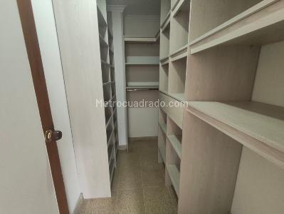 Apartaestudio en arriendo en Conquistadores, Medellín, 56 m² · foto 8 de 13