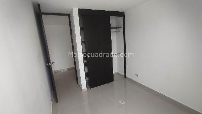Apartamento de 3 alcobas en arriendo en Los Colores, Medellín, 83 m² · foto 12 de 20