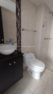 Apartamento de 3 alcobas en arriendo en Los Colores, Medellín, 83 m² · foto 13 de 20