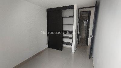 Apartamento de 3 alcobas en arriendo en Los Colores, Medellín, 83 m² · foto 16 de 20