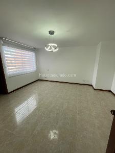 Apartamento de 3 alcobas en venta en Jardines, Envigado, 140 m² · foto 2 de 11