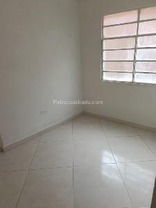 Casa de 4 alcobas en arriendo en Campo Valdes 1, Medellín, 52 m² · foto 5 de 20