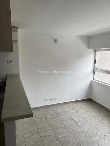 Apartamento de 2 alcobas en arriendo en Cristobal, Medellín, 39 m² · foto 2 de 8