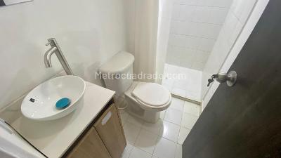 Apartamento de 3 alcobas en venta en Cabecera Urbana San Cristobal, Medellín, 46 m² · foto 7 de 10