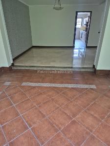 Casa de 3 alcobas en arriendo en Los Balsos, Medellín, 217 m² · foto 10 de 20