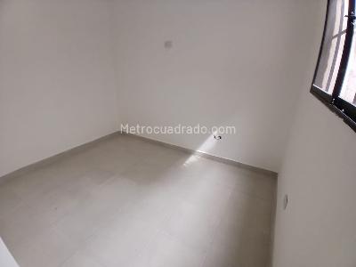 Apartamento de 2 alcobas en arriendo en Caicedo, Medellín, 48 m² · foto 3 de 8