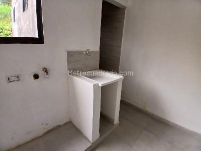 Apartaestudio en arriendo en Caicedo, Medellín, 30 m² · foto 6 de 7
