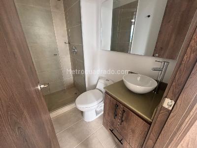 Apartamento de 2 alcobas en arriendo en San Antonio, Rionegro, 74 m² · foto 3 de 10