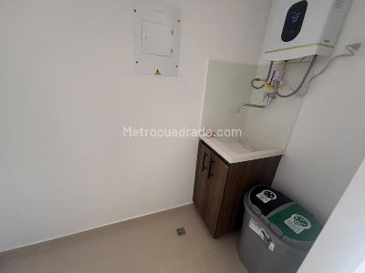 Apartamento de 2 alcobas en arriendo en San Antonio, Rionegro, 74 m² · foto 7 de 10
