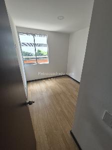 Apartamento de 3 alcobas en arriendo en El Poblado, Medellín, 101 m² · foto 10 de 19
