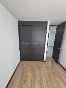 Apartamento de 3 alcobas en arriendo en El Poblado, Medellín, 101 m² · foto 11 de 19