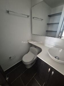 Apartamento de 3 alcobas en arriendo en El Poblado, Medellín, 101 m² · foto 15 de 19