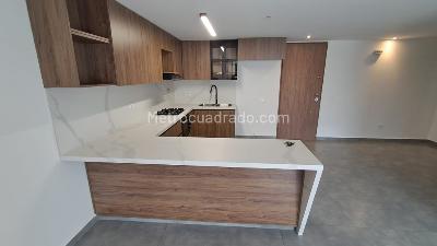Apartamento de 2 alcobas en arriendo en Zuñiga, Envigado, 95 m² · foto 3 de 18