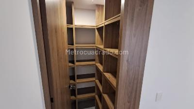 Apartamento de 2 alcobas en arriendo en Zuñiga, Envigado, 95 m² · foto 4 de 18