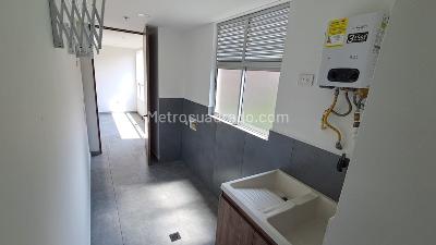 Apartamento de 2 alcobas en arriendo en Zuñiga, Envigado, 95 m² · foto 8 de 18