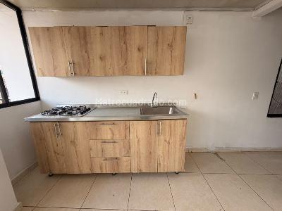 Apartamento de 2 alcobas en arriendo en Buenos Aires, Medellín, 80 m² · foto 2 de 11