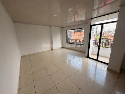 Apartamento de 2 alcobas en arriendo en Buenos Aires, Medellín, 80 m² · foto 5 de 11