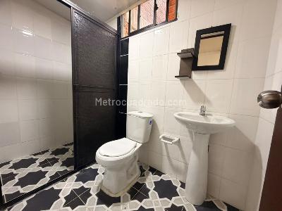 Apartamento de 2 alcobas en arriendo en Buenos Aires, Medellín, 80 m² · foto 9 de 11