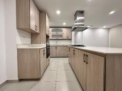 Apartamento de 3 alcobas en arriendo en San Jose, Sabaneta, 103 m² · foto 4 de 13