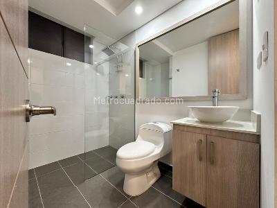 Apartamento de 3 alcobas en arriendo en San Jose, Sabaneta, 103 m² · foto 7 de 13