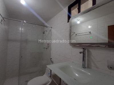 Casa de 4 alcobas en arriendo en Holanda, Sabaneta, 150 m² · foto 15 de 20