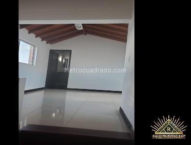 Casa de 5 alcobas en venta en Alto De Misael, Envigado, 320 m² · foto 9 de 14