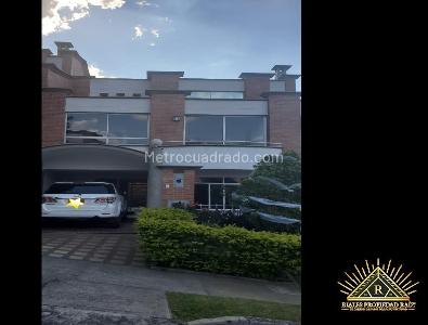 Casa de 5 alcobas en venta en Alto De Misael, Envigado, 320 m² · foto 14 de 14