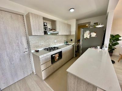 Apartamento de 2 alcobas en venta en San Antonio, Rionegro, 67 m² · foto 4 de 13