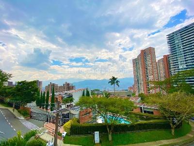 Casa de 4 alcobas en venta en El Poblado, Medellín, 320 m² · foto 16 de 17