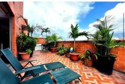 Apartamento de 1 alcoba en venta en La Floresta, Medellín, 50 m² · foto 3 de 12