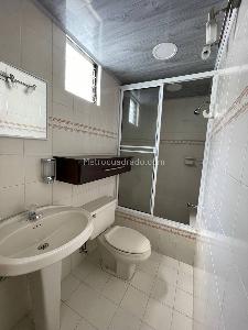 Casa de 4 alcobas en venta en Calasanz, Medellín, 215 m² · foto 9 de 11