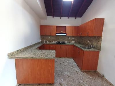 Apartamento de 4 alcobas en venta en Belen La Nubia, Medellín, 115 m² · foto 2 de 20