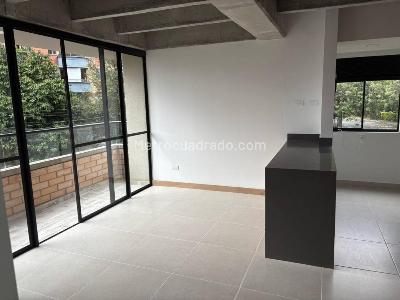 Apartamento en venta en Loma Del Indio, Medellín · foto 2 de 10
