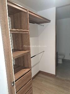 Apartamento de 1 alcoba en arriendo en El Poblado, Medellín, 64 m² · foto 5 de 9