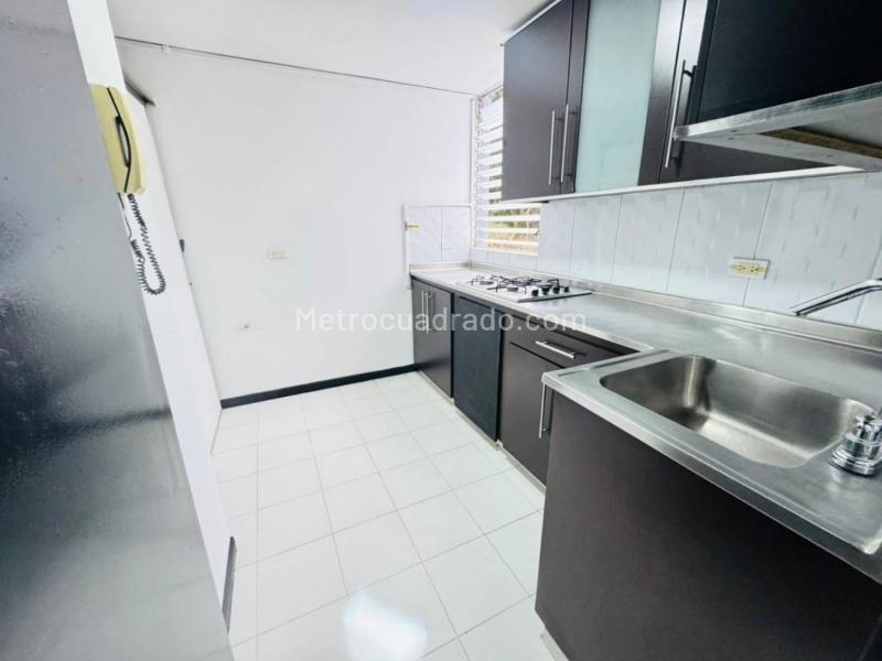 2BR Apartment in La Loma Del Indio (65 m²) - 2