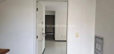 Apartamento de 2 alcobas en arriendo en Loma Del Indio, Medellín, 65 m² · foto 3 de 15