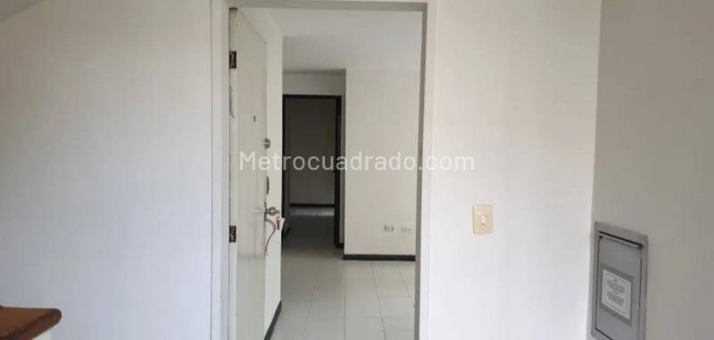 2BR Apartment in La Loma Del Indio (65 m²) - 3