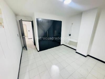 Apartamento de 2 alcobas en arriendo en Loma Del Indio, Medellín, 65 m² · foto 6 de 15