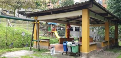 Apartamento de 2 alcobas en arriendo en Loma Del Indio, Medellín, 65 m² · foto 13 de 15