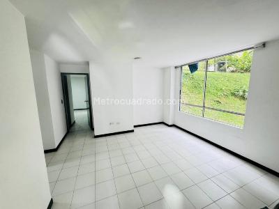 Apartamento de 2 alcobas en arriendo en Loma Del Indio, Medellín, 65 m² · foto 15 de 15