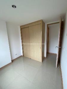Apartamento de 3 alcobas en venta en Sabaneta, Sabaneta, 80 m² · foto 4 de 10