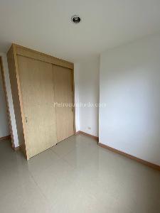 Apartamento de 3 alcobas en venta en Sabaneta, Sabaneta, 80 m² · foto 6 de 10