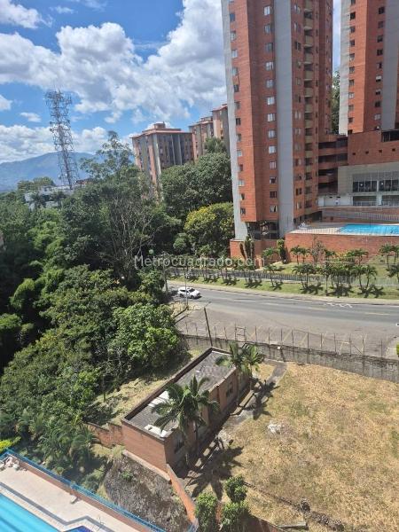 2BR Apartment in La Loma Del Indio (46 m²) - 2